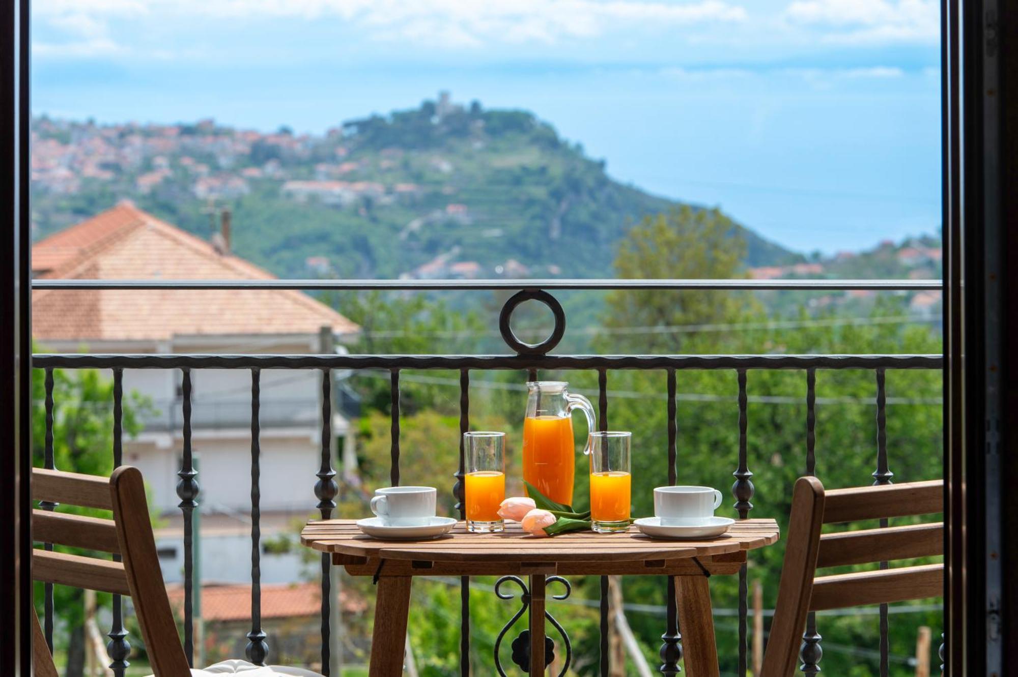 아제롤라 Il Vigneto Di Nonno Pietro B&B 외부 사진
