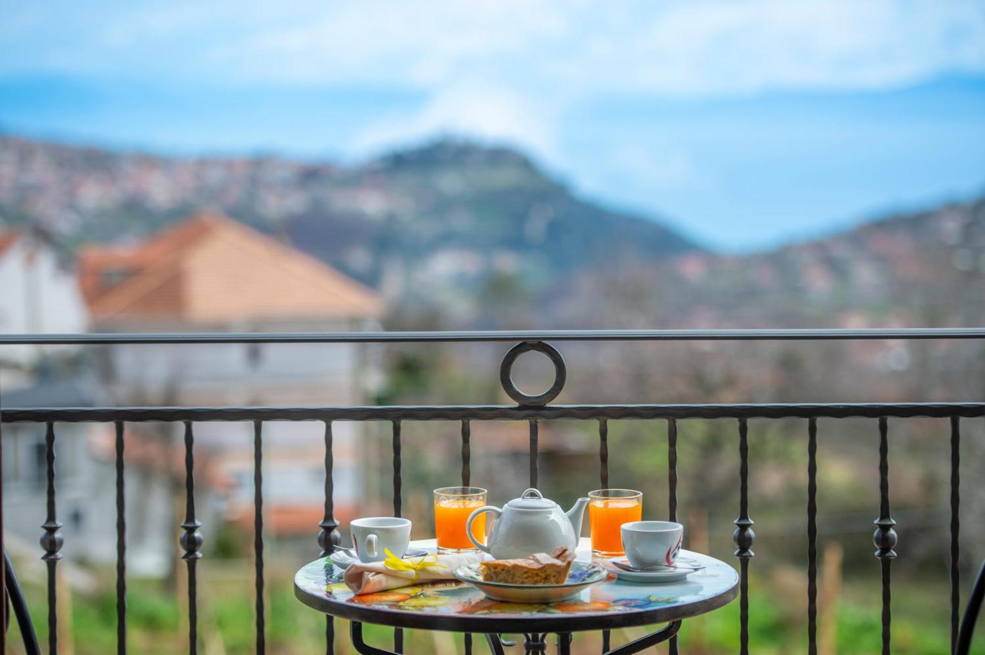아제롤라 Il Vigneto Di Nonno Pietro B&B 외부 사진
